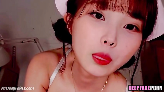 Playful IU licked his ass to the fullest -아이유 가짜 연예인 포르노 pov fake porn