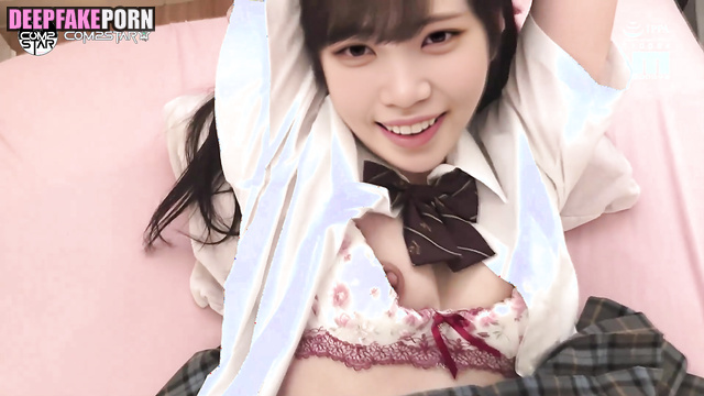 kpop アイドル アイズワン Chaewon does perfect job in seduction IZ*ONE Kpop idol [PREMIUM]