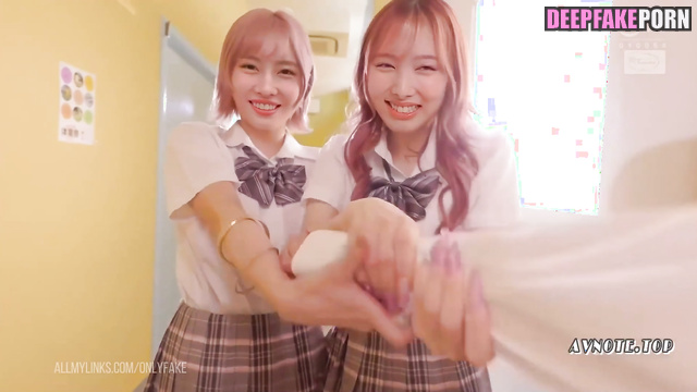 トゥワイス Nayeon and Momo are two students who seduced a teacher pov TWICE アダルト adult