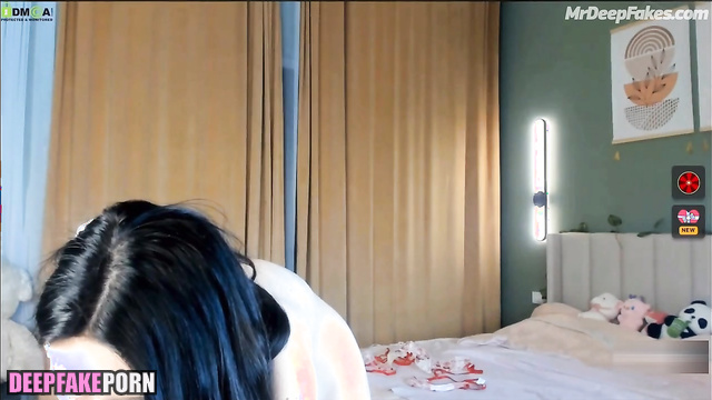 Pretty Winter (윈터 에스파) dancing for you with a sex toy inside - real fake