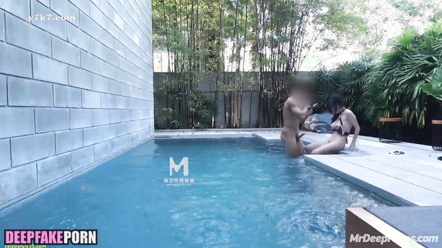 Boyfriend filming their sex in the pool, watch it アイズワン ポルノ Eunbi A.I.