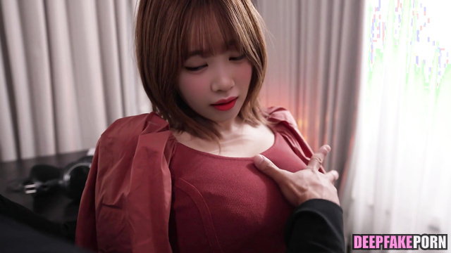 アイズワン Chaewon hopes her boyfriend won't see this video IZ*ONE ポルノ porn [PREMIUM]