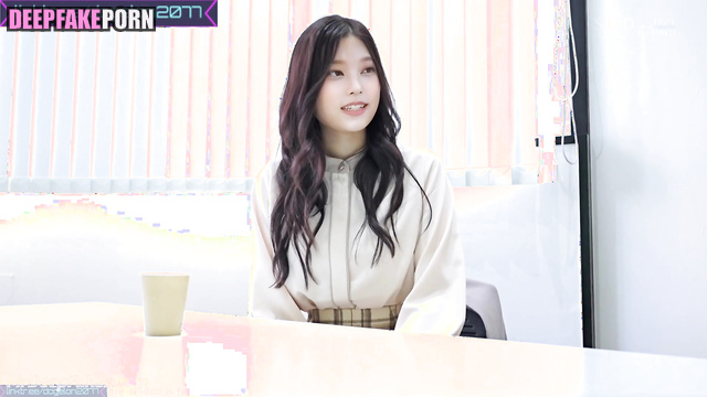 ニュージーンズ フェイクポルノ pretty slut wants you to please best / Haerin face swap