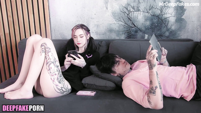 Look, teens are left alone at home / QuarterJade artificial intelligence