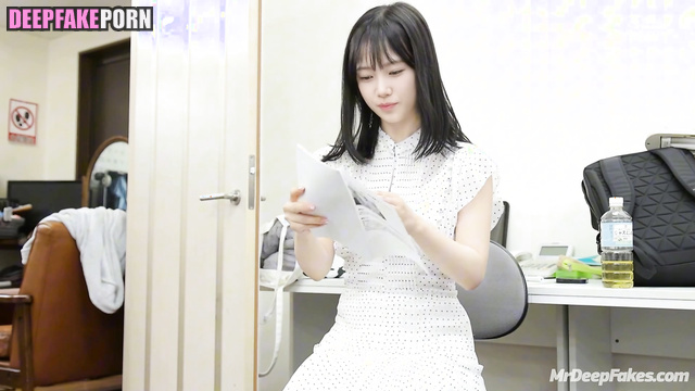 Cool sex on the floor and on the leather sofa with Kazuha ルセラフィム ポルノ A.I.