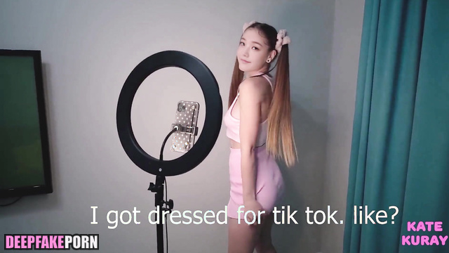 IVE アイヴ I distracted Wonyoung from making Tiktoks with my boner sex scene/セックスシーン [PREMIUM]