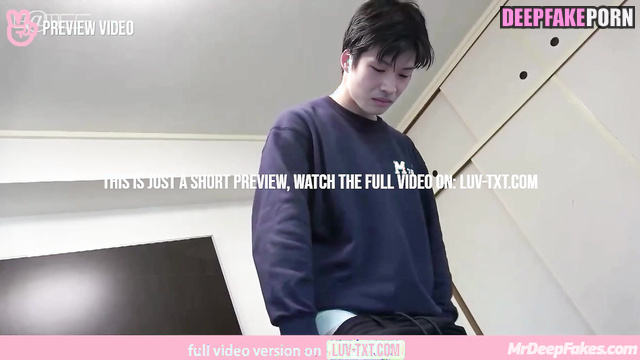 This boy loves undressing for you / Jaehyun NCT face swap 재현 딥 러닝 프로그램