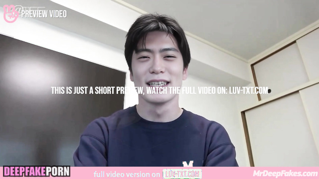 This boy loves undressing for you / Jaehyun NCT face swap 재현 딥 러닝 프로그램