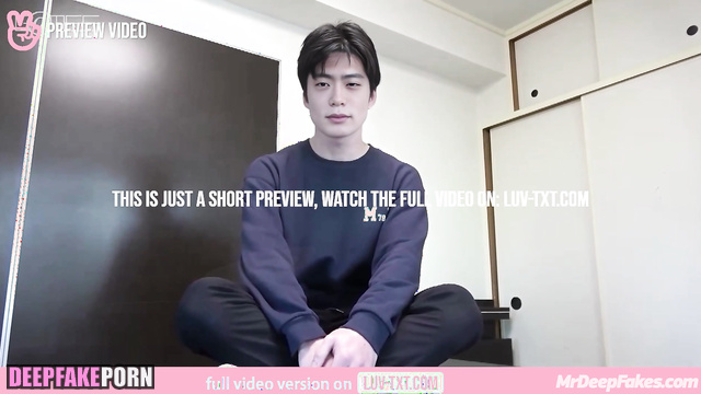 This boy loves undressing for you / Jaehyun NCT face swap 재현 딥 러닝 프로그램