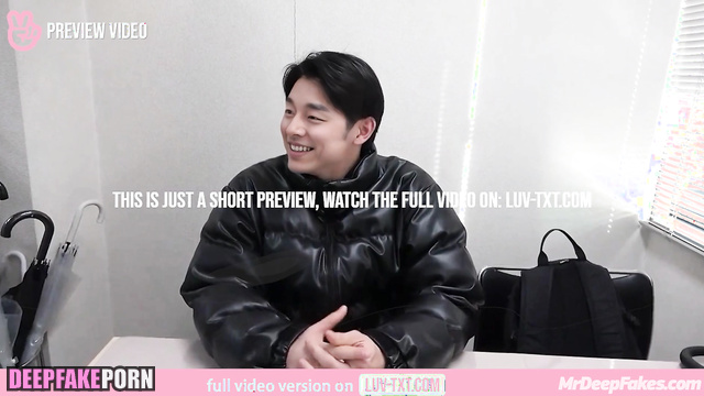 Boyfriend gave him cute bouquet, it was so unexpected 공유 딥페이크 Gong Yoo ai