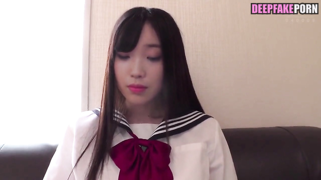 Shy kpop star IU enjoyng a vibrator - fake porn (아이유 케이팝 스타 진동기 가짜 포르노)