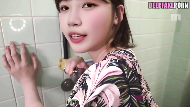 Korean Chaewon IZ*ONE | IZONE: blowjob in a public toilet (한국어 채원 아이즈원 사까시) [PREMIUM]