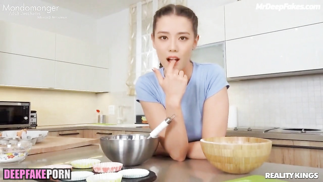 Sexy idol Jisoo BLACKPINK sucking a big dick (섹시한 아이돌 지수 블랙핑크 빨다)