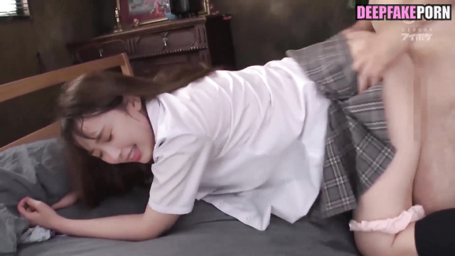 Naughty korean school girl IU is being facecummed [deepfake sex tape] 아이유 싸다 딥페이크 섹스