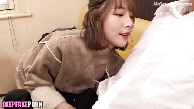 DeepFake Taiwanese Super Lisa teases a shy guy = 智能換臉 林莎 戏弄家伙