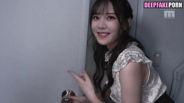 Couple fucking and kissing on the carpet / Winter (윈터 에스파) sex scenes [PREMIUM]