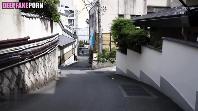 Her husband allowed her to fuck his friend 杨幂 智能換臉 Yang Mi real fake [PREMIUM]