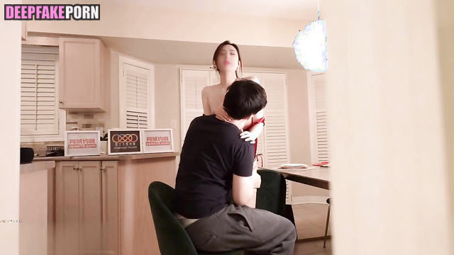 Guy ordered her body for two hours / Tong Liya (佟丽娅 假名人色情片) sex scenes [PREMIUM]