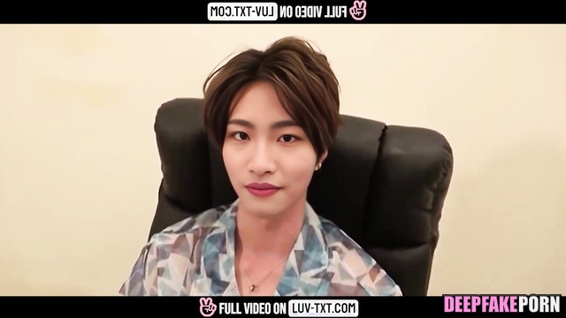 Seonghwa 성화 ATEEZ 에이티즈 Jerking off a big Korean cock