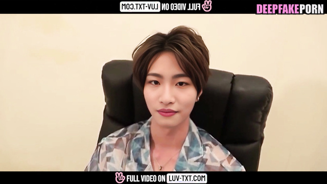 Seonghwa 성화 ATEEZ 에이티즈 Jerking off a big Korean cock