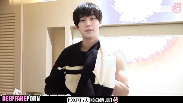 Deepfake Jung Haein (정해인) showing his sexy body