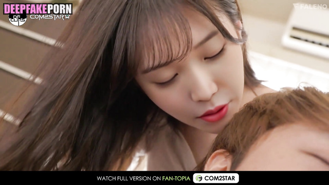 아이유 IU [deepfake 딥페이크] seduces me with her passionate behavior