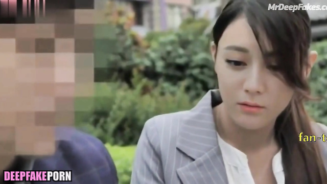 AI Uncensored chinese porn / Dilireba used her feet to make him cum 人工智能 色情 脚 性别 迪丽热巴 迪力木拉提